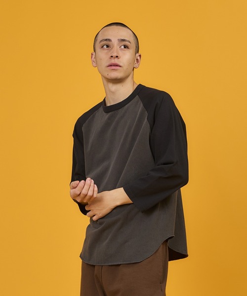 WALLA WALLA SPORT（ワラワラスポーツ）の「PIGMENT DYE 2-TONE B.B. TEE / ピグメントダイ 2トーン ベースボール ティー（Tシャツ/カットソー・メンズ・ブラック/レッド/ブラウン/ネイビー/パープル/グリーン・X-LARGE/LARGE/XXX-LARGE/XX-LARGE/MEDIUM/SMALL）」の2枚目の写真