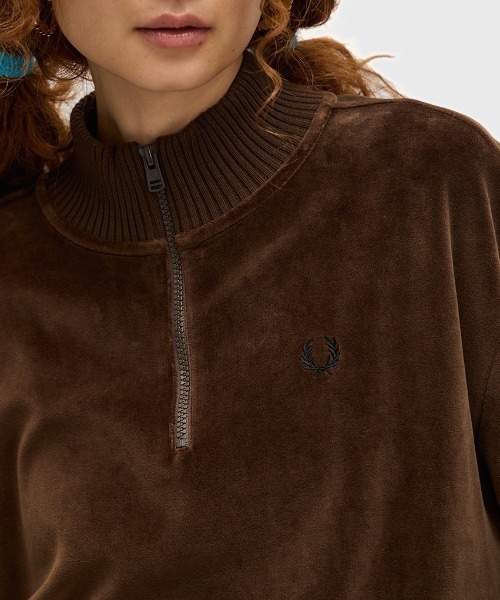 FRED PERRY Half Zip Pullover ベロア素材　レディース FRED PERRY（フレッドペリー）の「Half Zip Jumper（ニット/セーター