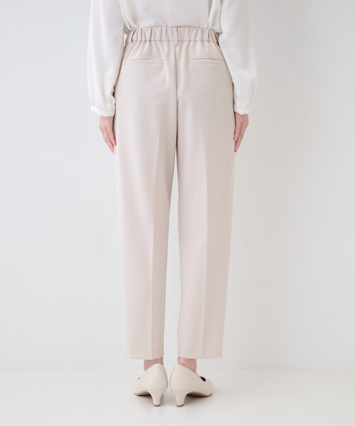 SHOO・LA・RUE（シューラルー）の「【洗える/S-3L/セットアップ可】セレモニーや通勤に カットジョーゼットテーパードパンツ（その他パンツ・レディース・ブラック/ネイビー/ナチュラル・04/03/02/01/05）」の4枚目の写真