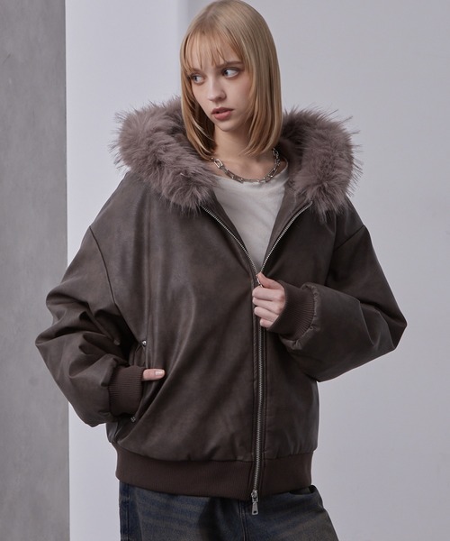 Loose ルース　ヴィンテージ合皮 ファーショートブルゾン Loose/ルース（ルース）の「ヴィンテージ合皮 ファーフードブルゾン