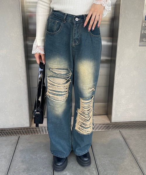 ROGER AND RAW（ロジャーアンドロウ）の「ダメージデニムワイドパンツ（デニムパンツ・レディース・ブルー・SMALL/MEDIUM）」の5枚目の写真
