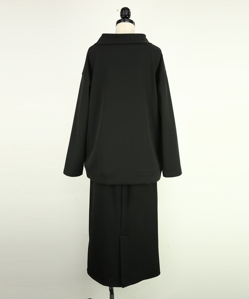 and it_（アンドイット）の「ペアスキン裏ベロアセットアップ（セットアップ・レディース・ネイビー/アイボリー/ブラック・M/L）」の9枚目の写真