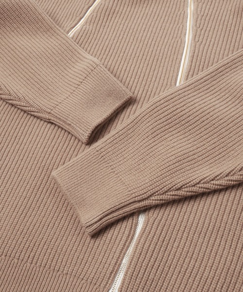 CULLNI（クルニ）の「CLUEL × CULLNI　 Double Zip High Neck Knit（ニット/セーター・レディース・ピンク/ベージュ・1/2/0）」の8枚目の写真