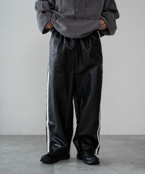 WEGO（ウィゴー）の「WEGO/エコレザーラインパンツ（その他パンツ・メンズ・ブラック・LARGE）」の3枚目の写真