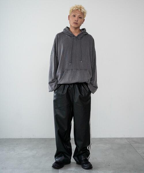 WEGO（ウィゴー）の「WEGO/エコレザーラインパンツ（その他パンツ・メンズ・ブラック・LARGE）」の8枚目の写真