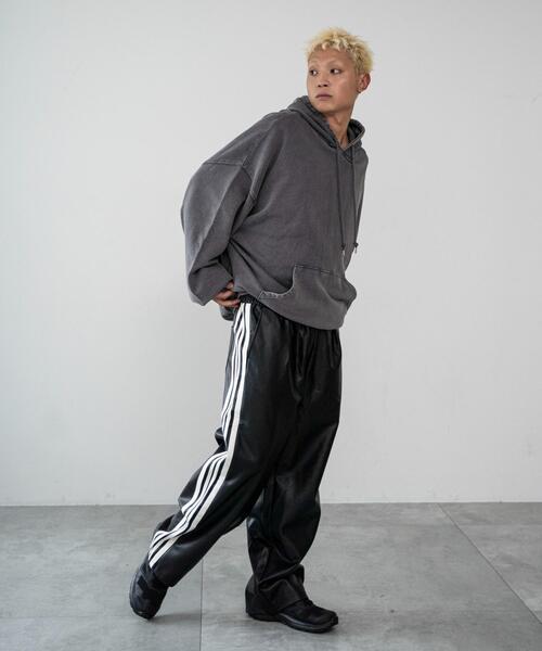 WEGO（ウィゴー）の「WEGO/エコレザーラインパンツ（その他パンツ・メンズ・ブラック・LARGE）」の9枚目の写真