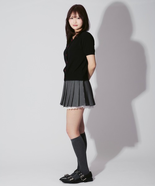 ALLuRing ChaRm(アリュリングチャーム)の「Strip Ruffle Pleated Mini Skirt / ストライプフリルプリーツスカート(スカート・レディース・グレー/ブラック・M/S)」の9枚目の写真