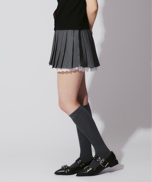 ALLuRing ChaRm(アリュリングチャーム)の「Strip Ruffle Pleated Mini Skirt / ストライプフリルプリーツスカート(スカート・レディース・グレー/ブラック・M/S)」の12枚目の写真