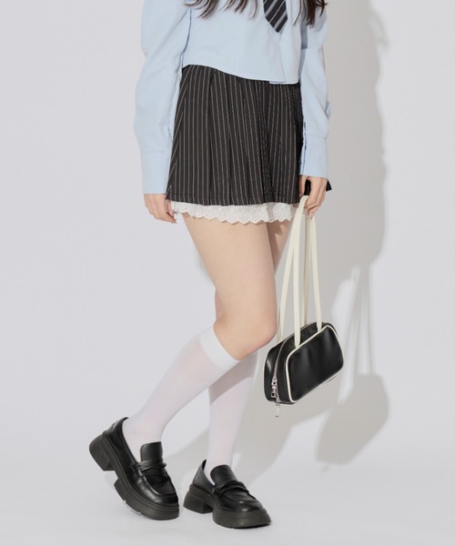 ALLuRing ChaRm(アリュリングチャーム)の「Strip Ruffle Pleated Mini Skirt / ストライプフリルプリーツスカート(スカート・レディース・グレー/ブラック・M/S)」の17枚目の写真