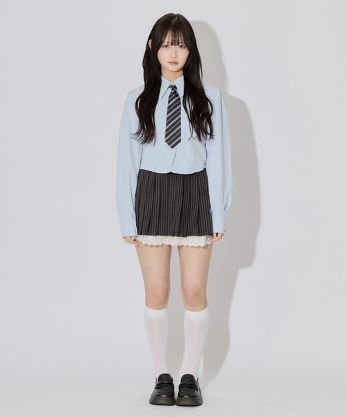 ALLuRing ChaRm(アリュリングチャーム)の「Strip Ruffle Pleated Mini Skirt / ストライプフリルプリーツスカート(スカート・レディース・グレー/ブラック・M/S)」の18枚目の写真