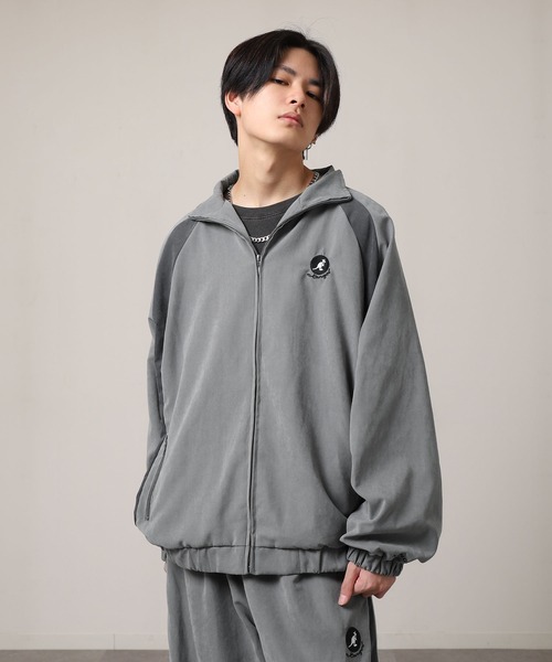 KANGOL（カンゴール）の「【KANGOL】 ピーチ スエード トラックジャケット / 長袖 / ピーチ素材 【セットアップ可能】（ナイロンジャケット・レディース・アイボリー/チャコール/ブルー/カーキ・LARGE/MEDIUM）」の6枚目の写真