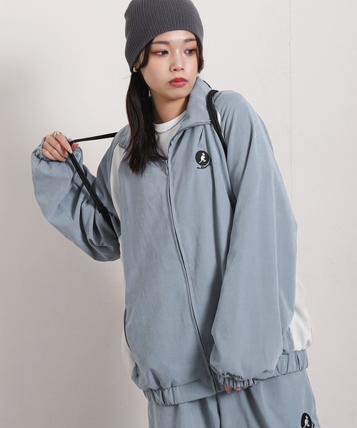 KANGOL（カンゴール）の「【KANGOL】 ピーチ スエード トラックジャケット / 長袖 / ピーチ素材 【セットアップ可能】（ナイロンジャケット・レディース・アイボリー/チャコール/ブルー/カーキ・LARGE/MEDIUM）」の7枚目の写真