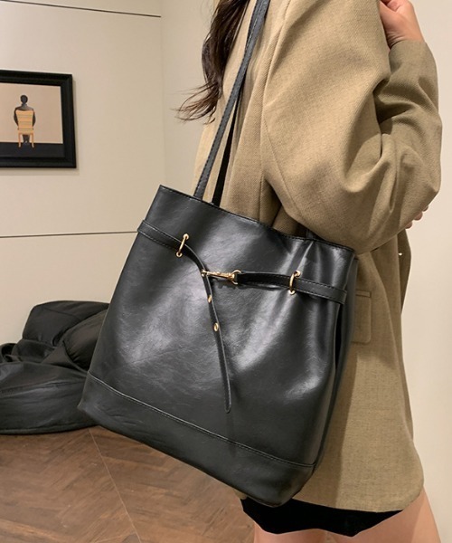 Per sist ence(パーシエンス)の「フェイクレザーベルトモチーフ2WAYバッグ(トートバッグ・レディース・ブラウン/ダークブラウン/ブラック・FREE)」の10枚目の写真