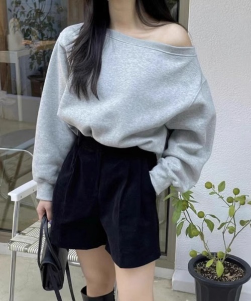 paravion(パラビオン)の「オフショル裏毛プルオーバー(スウェット・レディース・グレー/ブラック/ホワイト・FREE)」の3枚目の写真