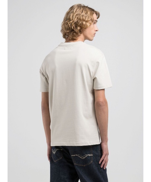 REPLAY（リプレイ）の「リラックスフィット Ｒロゴ ヘビーコットンジャ－ジーTシャツ（Tシャツ/カットソー・メンズ・ホワイト系その他/ブラック/ホワイト・MEDIUM/LARGE/X-LARGE/SMALL）」の4枚目の写真