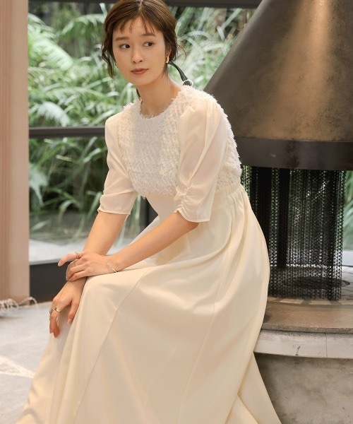 Bab(バブ)の「【オケージョンドレス/結婚式/2サイズ展開/SET ITEM/インナー付き/裏地付き】シャギー切替フレアーラインワンピース(ドレス・レディース・ブラック/オフホワイト・MEDIUM)」の15枚目の写真