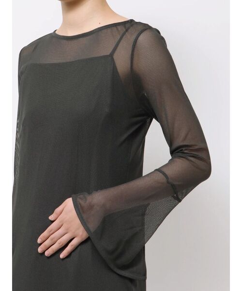 LAGUNAMOON（ラグナムーン）の「ソフトメッシュフレアスリーブワンピース（ワンピース・レディース・チャコールグレー/アイボリー・SMALL/MEDIUM）」の7枚目の写真