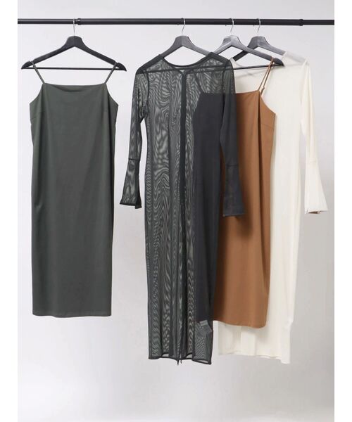 LAGUNAMOON（ラグナムーン）の「ソフトメッシュフレアスリーブワンピース（ワンピース・レディース・チャコールグレー/アイボリー・SMALL/MEDIUM）」の10枚目の写真