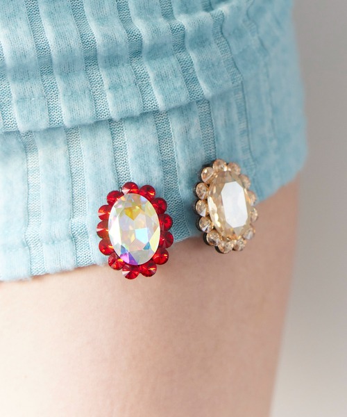 Casselini(キャセリーニ)の「Casselini(キャセリーニ)ビッグビジューヘアクリップ(ネックレス・レディース・クリア/レッド/ゴールド/ブラック・FREE)」の3枚目の写真