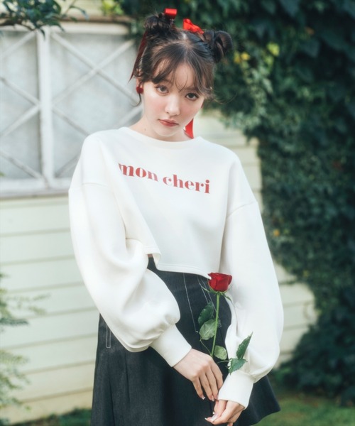 REDYAZEL(レディアゼル)の「mon cheriロゴトップス(Tシャツ/カットソー・レディース・ピンク/オフホワイト/ブルー・FREE)」の1枚目の写真