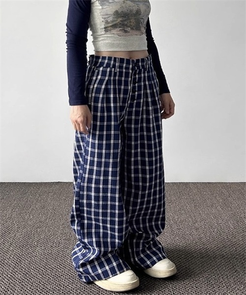 Dream garden（ドリームガーデン）の「チェック柄ワイドシルエット タックパンツ（その他パンツ・レディース・ネイビー・M/2XL/XL/S/L）」の8枚目の写真