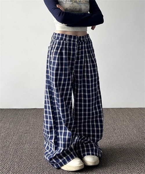 Dream garden（ドリームガーデン）の「チェック柄ワイドシルエット タックパンツ（その他パンツ・レディース・ネイビー・M/2XL/XL/S/L）」の9枚目の写真