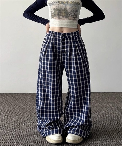 Dream garden（ドリームガーデン）の「チェック柄ワイドシルエット タックパンツ（その他パンツ・レディース・ネイビー・M/2XL/XL/S/L）」の4枚目の写真