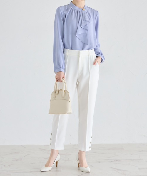 tocco closet(トッコ クローゼット)の「ゴールド釦ラッフルフリルブラウス(シャツ/ブラウス・レディース・ブラック/オフホワイト/ブルー・M)」の14枚目の写真