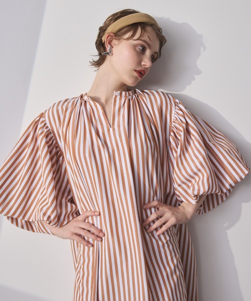 ストライプロングスリーブギャザーワンピース（ワンピース）｜PERNA