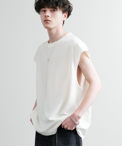 Rocky Monroe(ロッキーモンロー)の「UVカット 梨地オーバーサイズノースリーブTシャツ/ストレッチタンクトップ(タンクトップ・メンズ・ダークグレー/ベージュ/ブルーグレー/ブラック/ダークグリーン/オフホワイト・M/L/LL)」の1枚目の写真