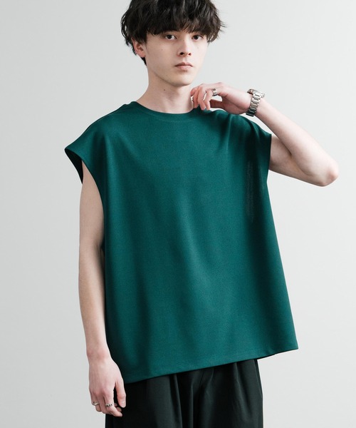 Rocky Monroe(ロッキーモンロー)の「UVカット 梨地オーバーサイズノースリーブTシャツ/ストレッチタンクトップ(タンクトップ・メンズ・ダークグレー/ベージュ/ブルーグレー/ブラック/ダークグリーン/オフホワイト・M/L/LL)」の6枚目の写真