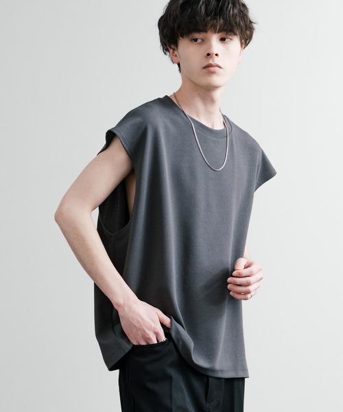 Rocky Monroe(ロッキーモンロー)の「UVカット 梨地オーバーサイズノースリーブTシャツ/ストレッチタンクトップ(タンクトップ・メンズ・ダークグレー/ベージュ/ブルーグレー/ブラック/ダークグリーン/オフホワイト・M/L/LL)」の16枚目の写真