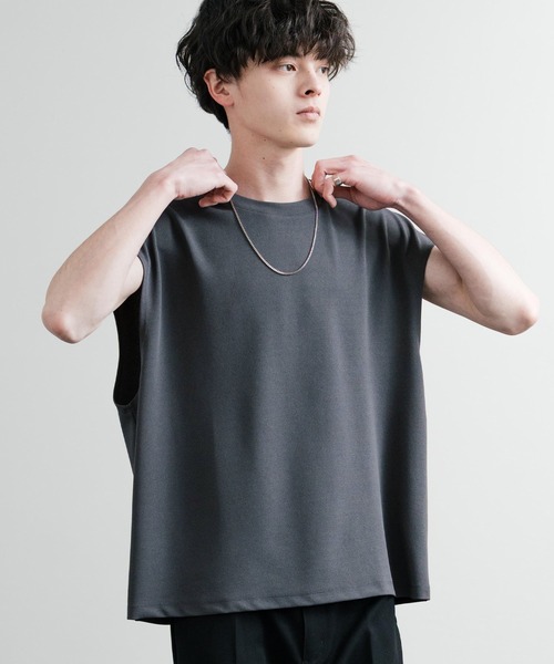 Rocky Monroe(ロッキーモンロー)の「UVカット 梨地オーバーサイズノースリーブTシャツ/ストレッチタンクトップ(タンクトップ・メンズ・ダークグレー/ベージュ/ブルーグレー/ブラック/ダークグリーン/オフホワイト・M/L/LL)」の17枚目の写真