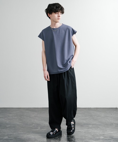 Rocky Monroe(ロッキーモンロー)の「UVカット 梨地オーバーサイズノースリーブTシャツ/ストレッチタンクトップ(タンクトップ・メンズ・ダークグレー/ベージュ/ブルーグレー/ブラック/ダークグリーン/オフホワイト・M/L/LL)」の22枚目の写真