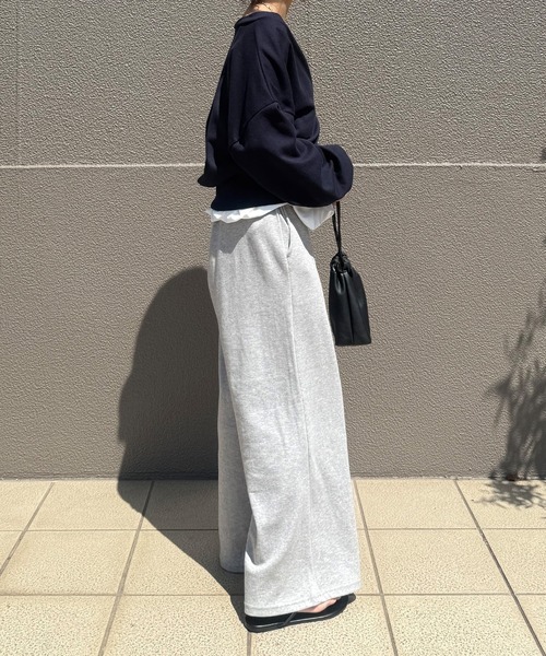 ISOOK（アイスー）の「【ISOOK / アイスー】ドローコードワイドスウェットパンツ / ビッグシルエット ルーズ丈 総ゴム ベルトループ 白 ホワイト グレー 黒 ブラック ZOZOTOWN限定（スウェットパンツ・レディース・ホワイト/ブラック/グレー・FREE）」の21枚目の写真