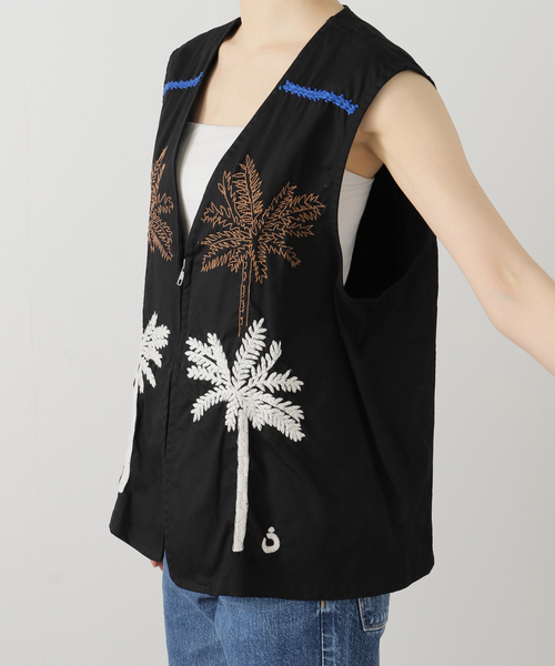 JOINT WORKS（ジョイントワークス）の「【NOMARHYTHM TEXTILE】Palm Tree Hand Embroidery Vest（ベスト・レディース・ブラック・2）」の4枚目の写真