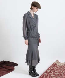 テーラーカラーワンピース