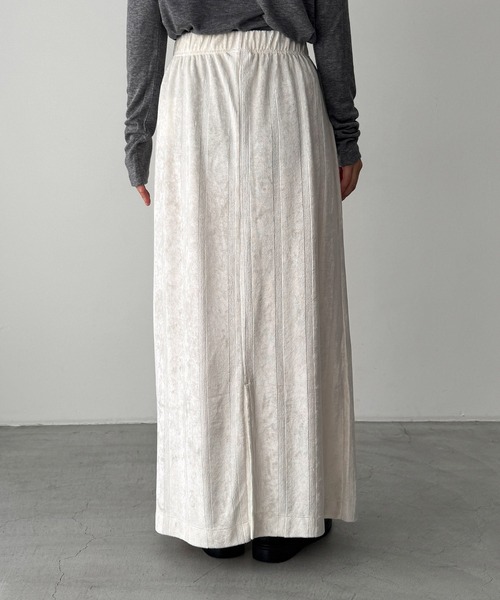 CANAL JEAN(キャナルジーン)の「Miller ベロアパネルリブスカート(スカート・レディース・ネイビー/アイボリー・ONE SIZE)」の12枚目の写真