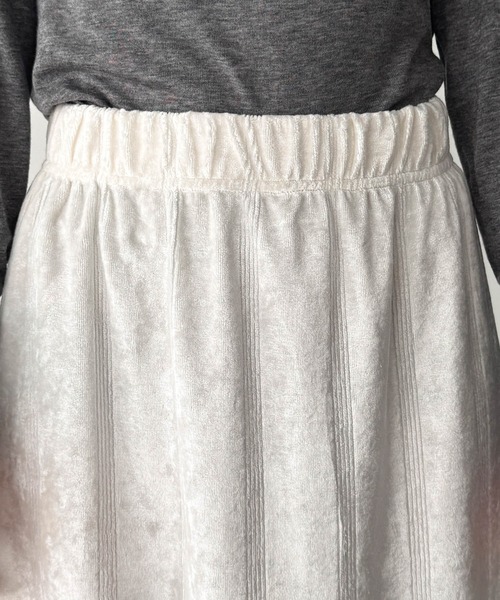 CANAL JEAN(キャナルジーン)の「Miller ベロアパネルリブスカート(スカート・レディース・ネイビー/アイボリー・ONE SIZE)」の13枚目の写真