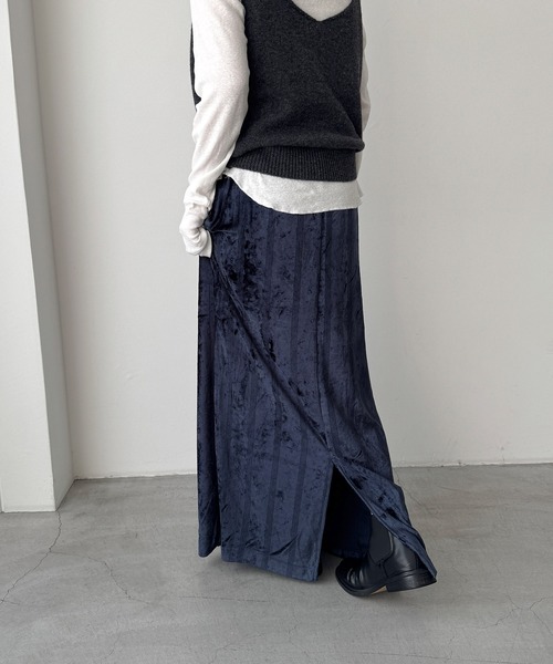 CANAL JEAN（キャナルジーン）の「Miller　ベロアパネルリブスカート（スカート・レディース・ネイビー/アイボリー・ONE SIZE）」の12枚目の写真