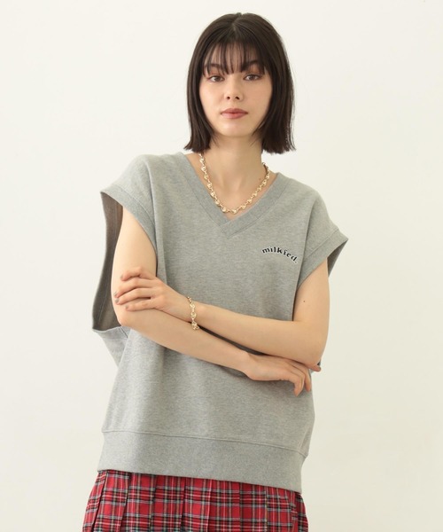 MILKFED.（ミルクフェド）の「V-NECK SWEAT VEST（ベスト・レディース・アッシュ/ブラック/オリーブ・ONE SIZE）」の4枚目の写真