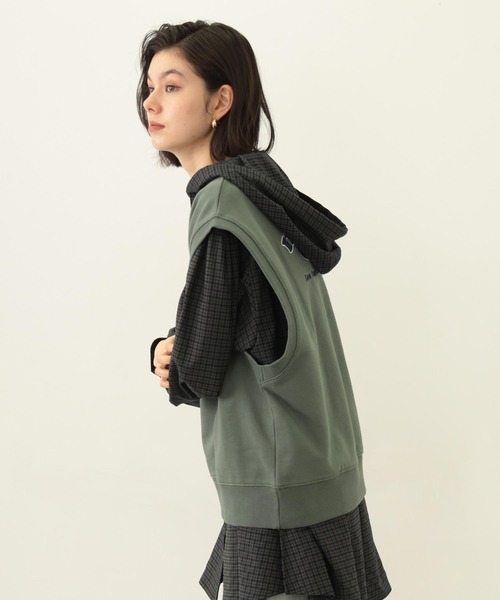 MILKFED.（ミルクフェド）の「V-NECK SWEAT VEST（ベスト・レディース・アッシュ/ブラック/オリーブ・ONE SIZE）」の14枚目の写真