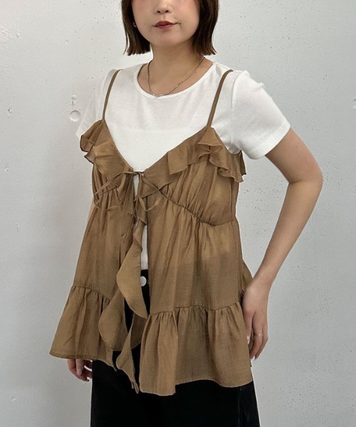 archives（アルシーヴ）の「ラッフルフリルキャミ×テレコＴｅｅＳＥＴ（アンサンブル・レディース・キャメル/アイボリー/ブラック・MEDIUM）」の3枚目の写真