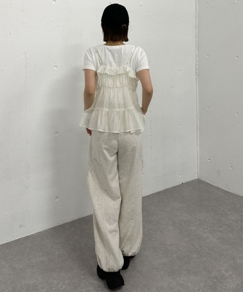 archives（アルシーヴ）の「ラッフルフリルキャミ×テレコＴｅｅＳＥＴ（アンサンブル・レディース・キャメル/アイボリー/ブラック・MEDIUM）」の4枚目の写真