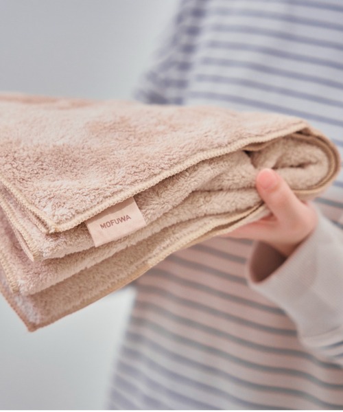 REBALANCE(リバランス)の「Mofuwa マイクロファイバーバスタオル 1枚 Daily(タオル・メンズ・ナチュラル/セージグリーン/ベビーピンク/アクア/ブルー系その他/ダークグレー/スモークグレー/ホワイト系その他・ONE SIZE)」の4枚目の写真
