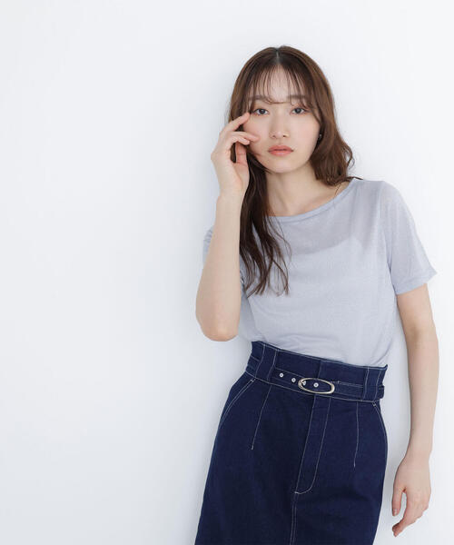 NATURAL BEAUTY BASIC(ナチュラルビューティーベーシック)の「◇ラメボートネックカットソー(Tシャツ/カットソー・レディース・ピンク/グレー/ダークブラウン・FREE)」の2枚目の写真