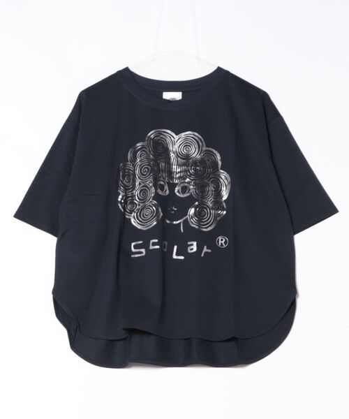 ScoLar（スカラー）の「152656：スカラー箔プリント 接触冷感Tシャツ（Tシャツ/カットソー・レディース・オフホワイト/グリーン/オレンジ/サックスブルー/ピンク/ネイビー・M）」の4枚目の写真