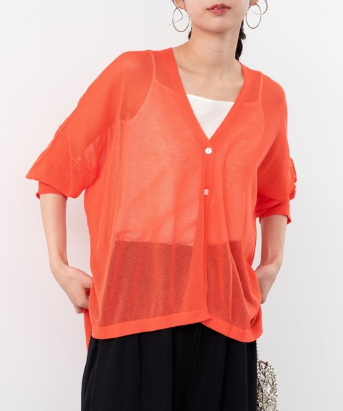 refinedworks（リファインドワークス）の「【refinedworks】定番アイテム の ポンチョカーディガン！（カーディガン/ボレロ・レディース・グレイッシュベージュ/ブラック/ホワイト/レッド・FREE）」の4枚目の写真