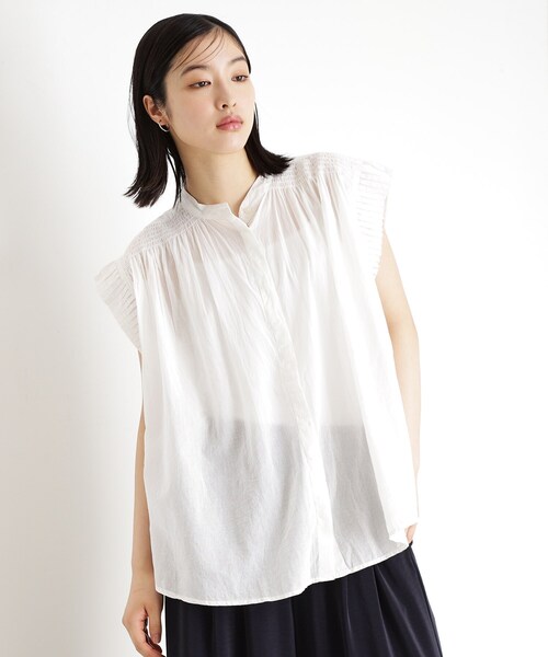 THE SHOP TK (ザ ショップ ティーケー )の「シャーリングブラウス【洗える】(シャツ/ブラウス・レディース・オフホワイト/ブラック/ブラウン系その他・99)」の1枚目の写真