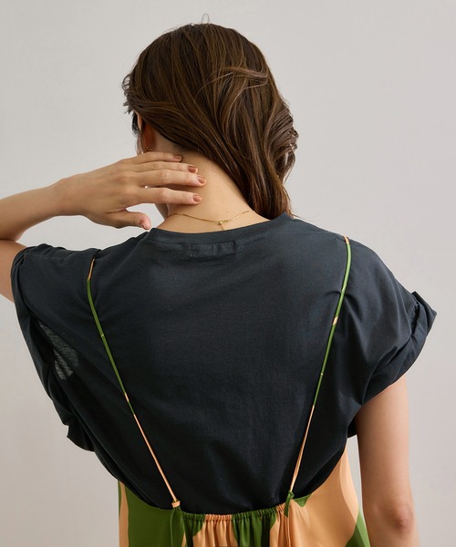 ROPE'（ロペ）の「ツイストフレンチスリーブTシャツ（Tシャツ/カットソー・レディース・ブラック/ブルー/ホワイト・FREE）」の3枚目の写真